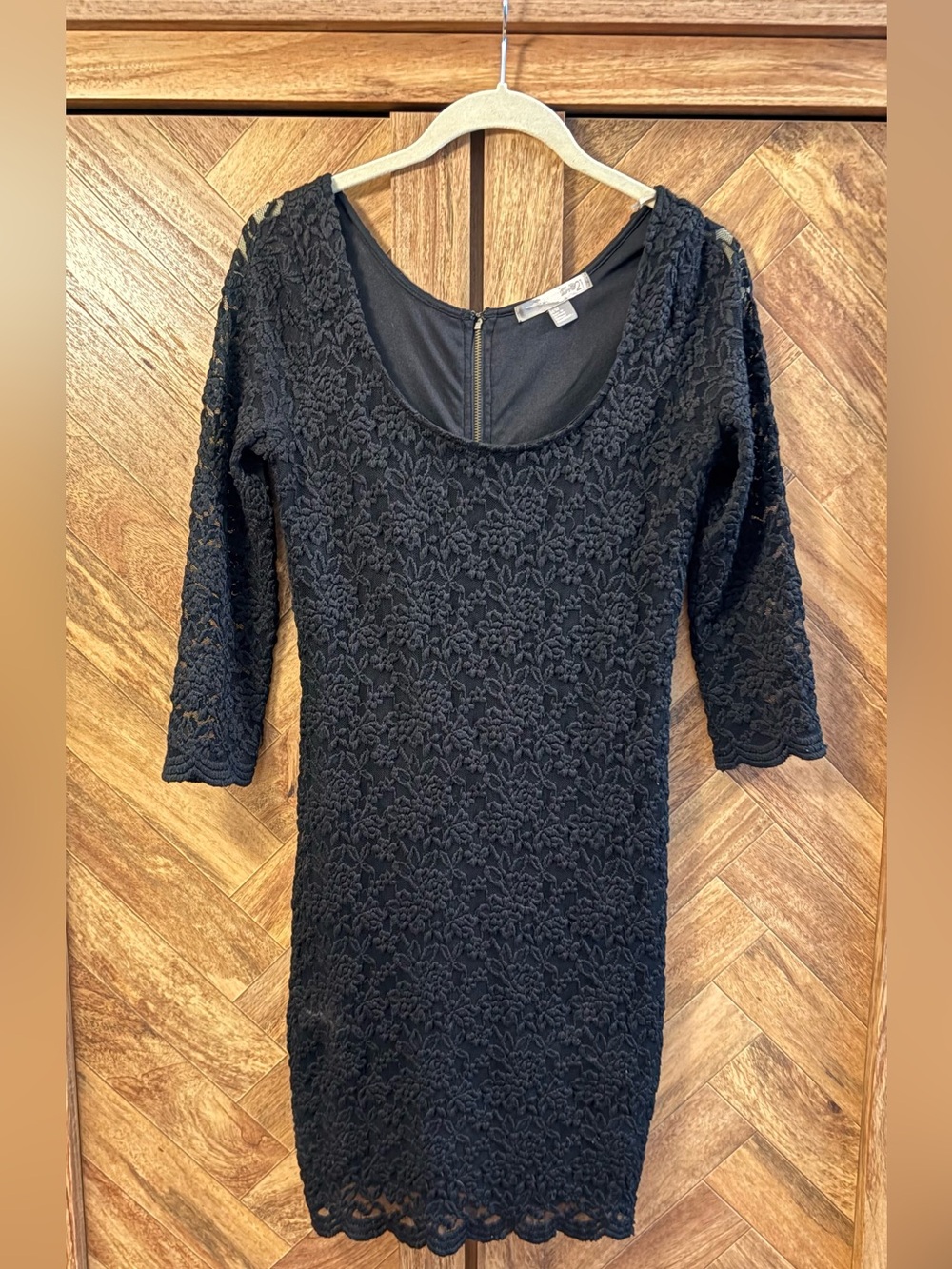 Forever 21 Black Lace Long Sleeve Sheath Dress